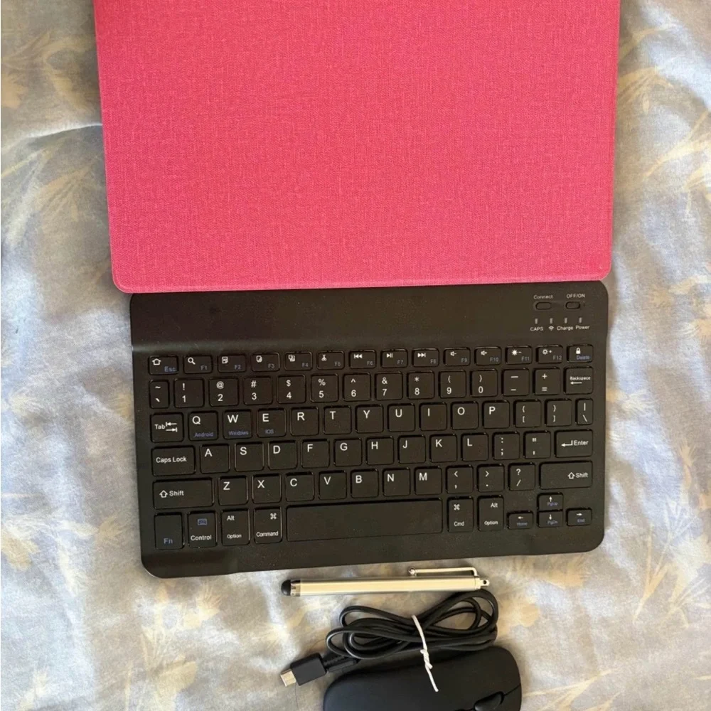 Android Tablet with Keyboard and Mouse - Black
